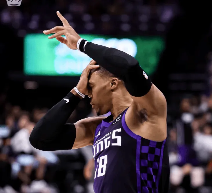 天天盈球即时比分直播-ESPN预测明日比赛：鹈鹕胜率60.6%，国王胜率39.4%