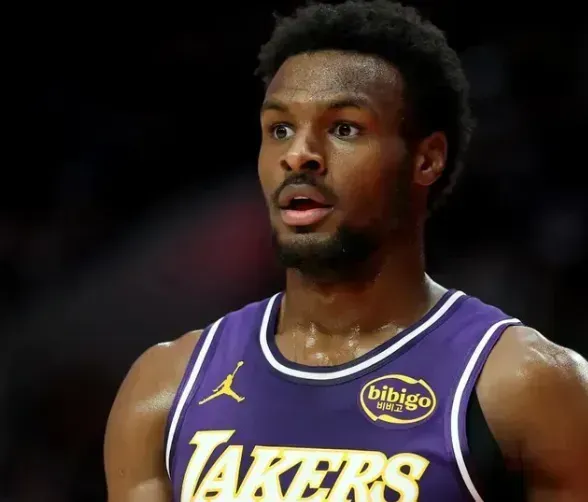 天天盈球即时比分直播-怎么说？布朗尼三月份出战的比赛，湖人7胜0负